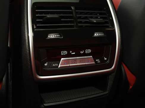 Used 2025 BMW X6 M Competition image 22