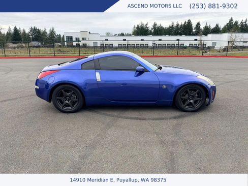 Used 2005 Nissan 350Z Enthusiast RWD image 6