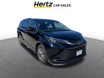 Used 2025 Toyota Sienna XLE