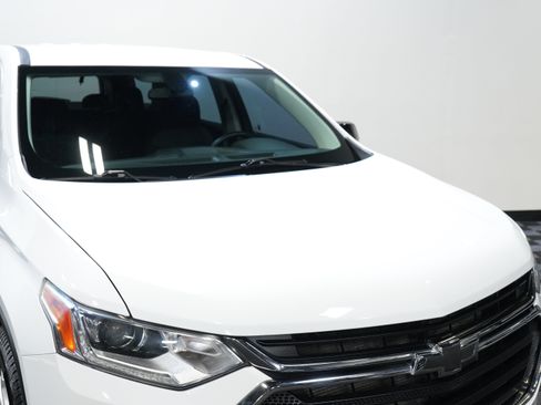 Used 2020 Chevrolet Traverse L FWD image 12