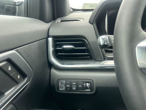 New 2026 GMC Terrain Elevation AWD/4WD image 18