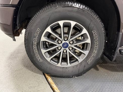 Used 2019 Ford F150 XLT w/ Equipment Group 302A Luxury image 32