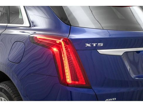 Used 2023 Cadillac XT5 Premium Luxury image 24