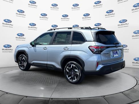 New 2026 Subaru Forester Touring AWD/4WD image 3