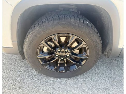 Used 2023 Jeep Cherokee Altitude Lux image 9