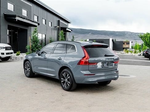 Used 2023 Volvo XC60 B5 Core AWD/4WD image 8