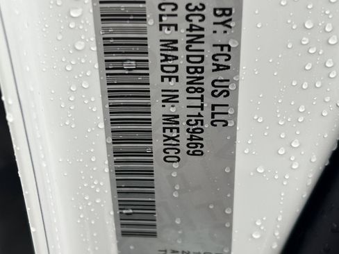 New 2026 Jeep Compass Latitude image 22