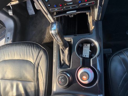 Used 2017 Ford Explorer Platinum image 31
