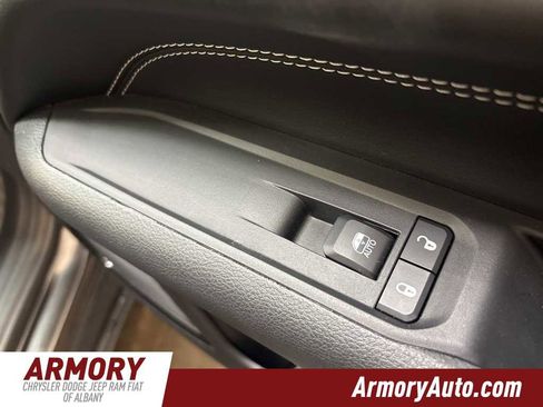 Used 2022 Jeep Compass Altitude w/ Convenience Group image 35