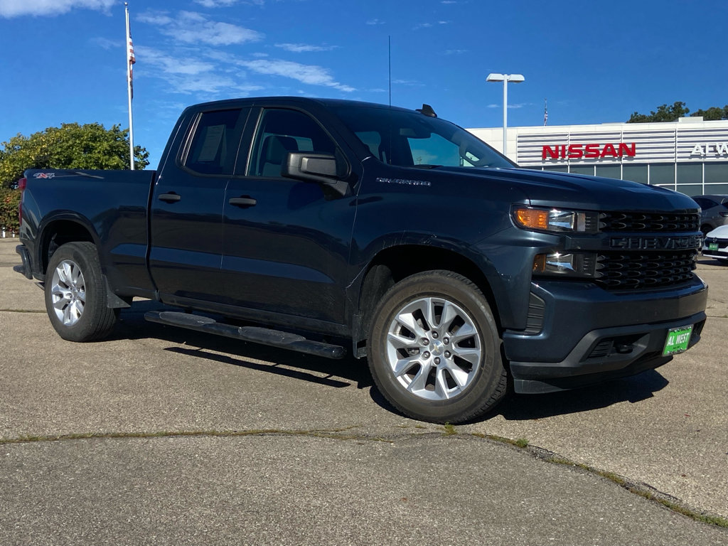 Used 2021 Chevrolet Silverado 1500 Custom w/ Safety Confidence Package AWD/4WD image 1