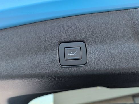 Used 2024 Chevrolet TrailBlazer RS w/ Convenience Package AWD/4WD image 25