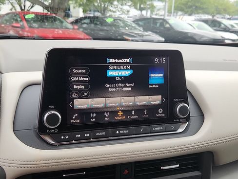 Used 2023 Nissan Rogue SV FWD image 14