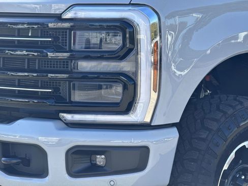 Used 2026 Ford F250 Platinum w/ Tremor Off-Road Package image 6
