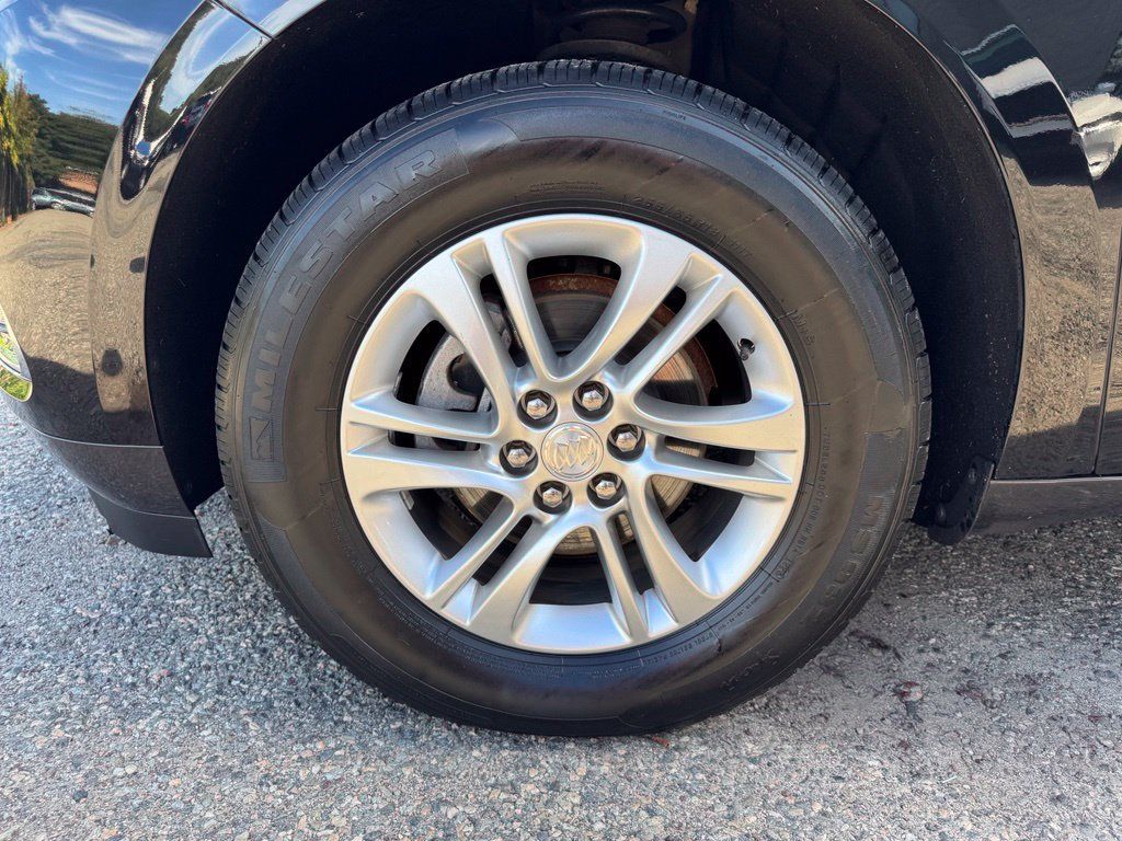 Used 2020 Buick Enclave Essence AWD/4WD image 11