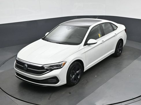Used 2024 Volkswagen Jetta SE FWD image 56