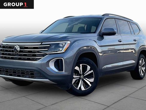 Used 2025 Volkswagen Atlas SE AWD/4WD image 1