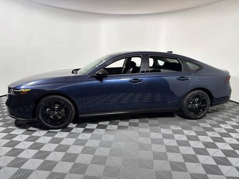 New 2025 Honda Accord SE image 3