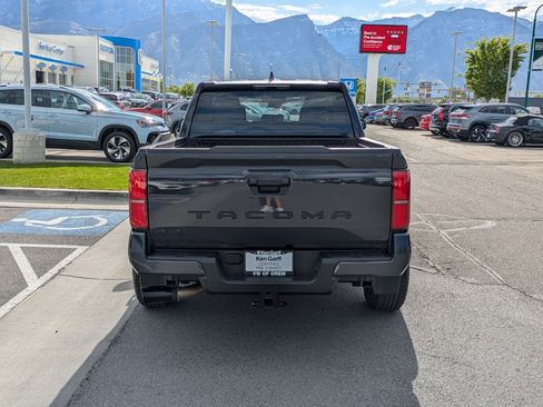 Used 2024 Toyota Tacoma SR5 AWD/4WD image 7