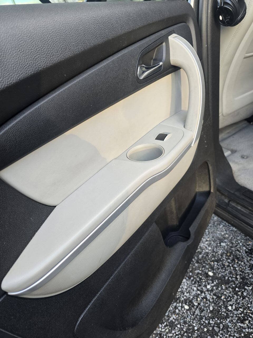 Used 2012 GMC Acadia SLT AWD/4WD image 19