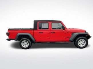Used 2020 Jeep Gladiator Sport w/ Quick Order Package 23S video 2