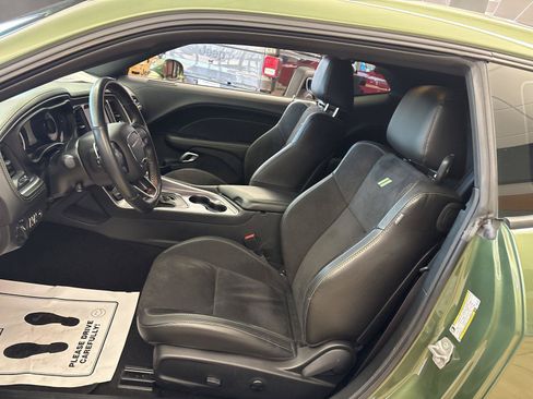 Used 2023 Dodge Challenger R/T Scat Pack RWD image 9