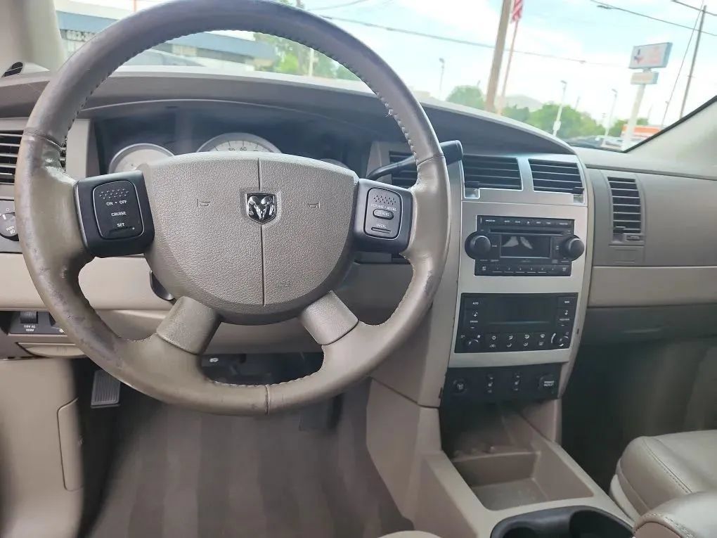 Used 2007 Dodge Durango Limited RWD image 6