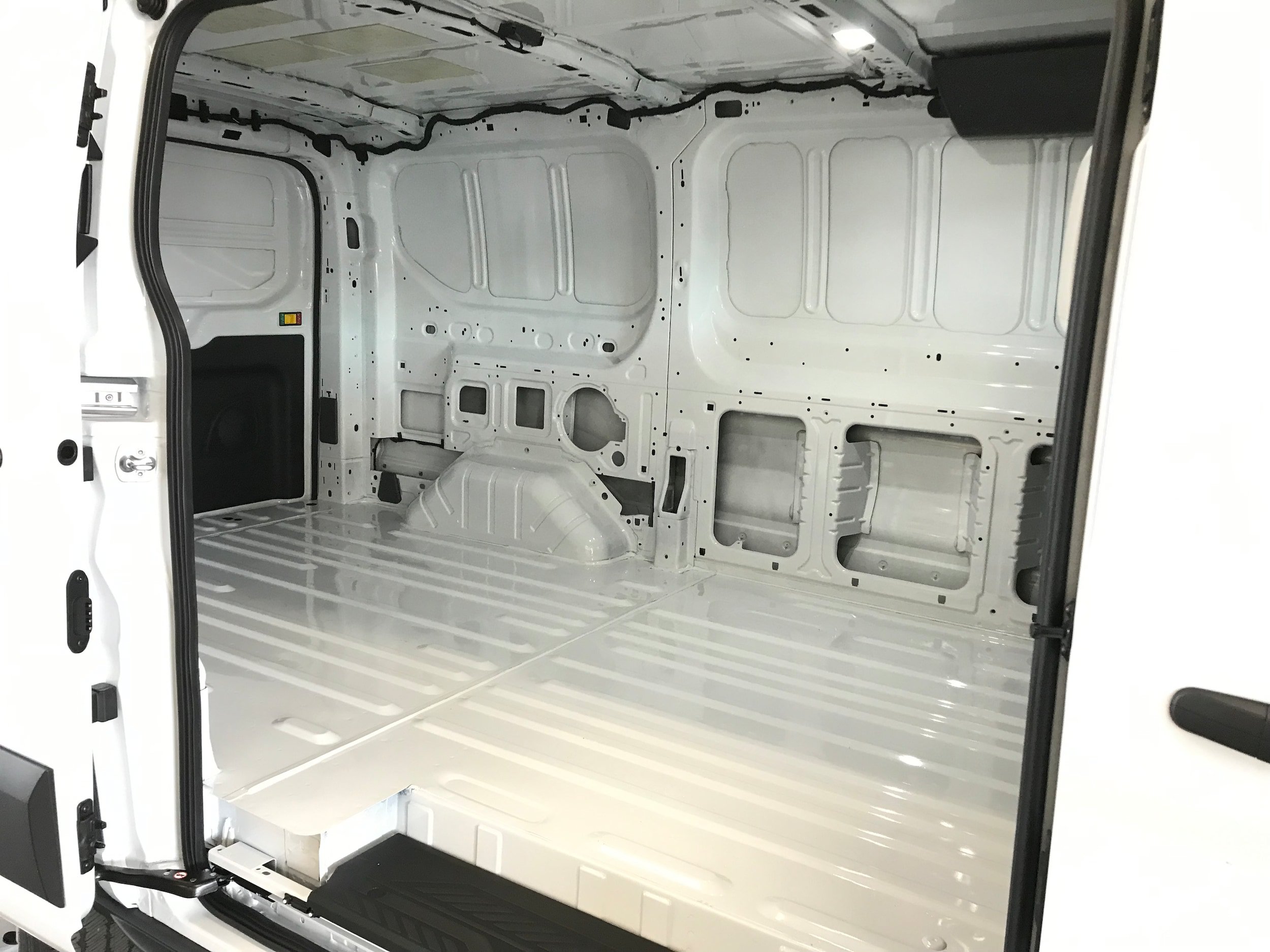 New 2026 Ford Transit 250 Low Roof RWD image 9