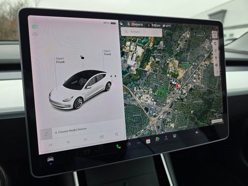 Used 2020 Tesla Model 3 Standard Range Plus image 40