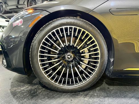 Used 2022 Mercedes-Benz EQS 580 4MATIC Sedan image 29