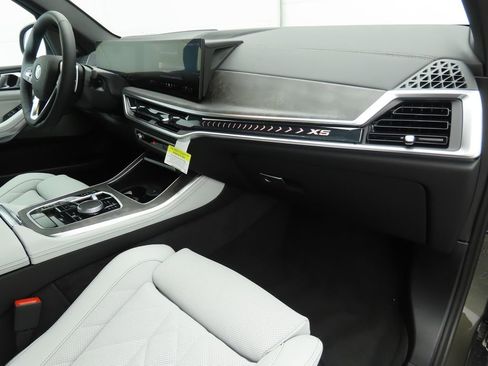 New 2026 BMW X5 xDrive40i w/ Premium Package image 17