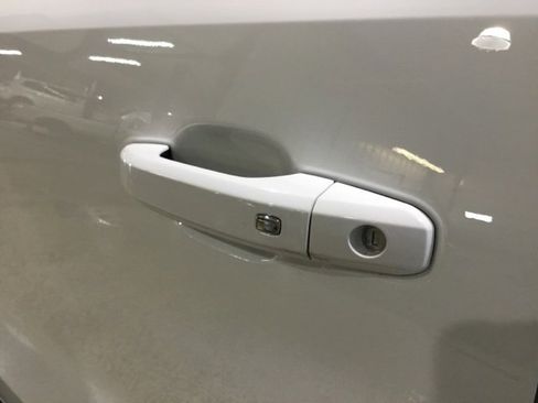 New 2024 Chevrolet Colorado LT w/ LT Convenience Package II image 11