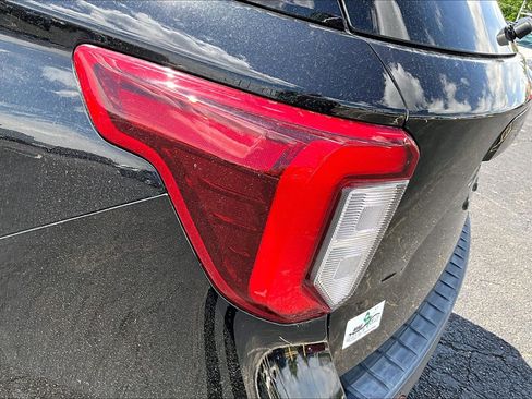 Used 2020 Ford Explorer ST w/ Premium Technology Package AWD/4WD image 29