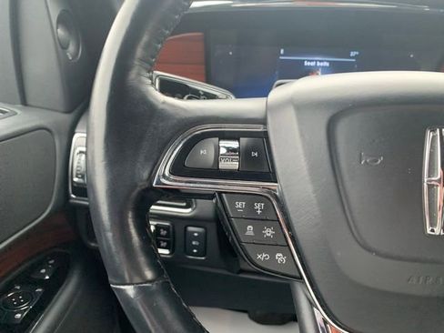 Used 2024 Lincoln Navigator Premiere image 13