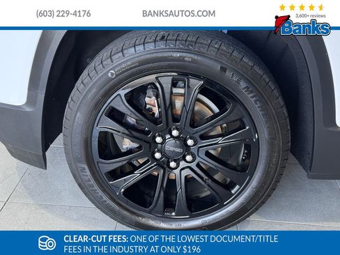 Certified 2023 GMC Acadia SLT w/ Elevation Edition image 4