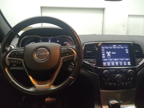 Used 2021 Jeep Grand Cherokee Limited w/ Luxury Group II AWD/4WD image 17