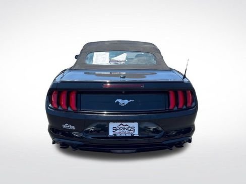 Used 2022 Ford Mustang Premium RWD image 7