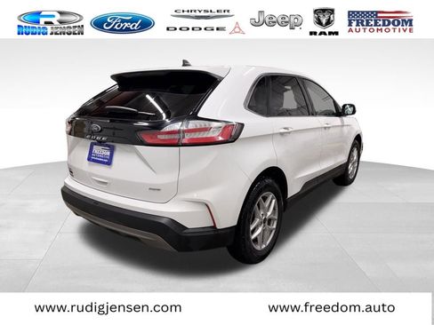 Used 2024 Ford Edge SEL image 3