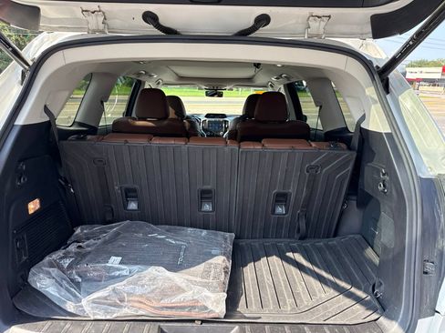 Used 2020 Subaru Ascent Touring w/ Popular Package #2A AWD/4WD image 15