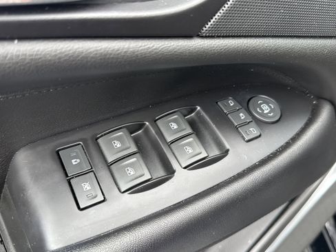 Used 2020 Cadillac Escalade ESV Luxury RWD image 23