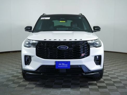 Certified 2025 Ford Explorer ST AWD/4WD image 3
