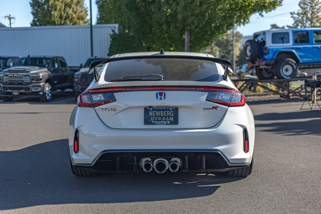 Used 2025 Honda Civic Type R image 8