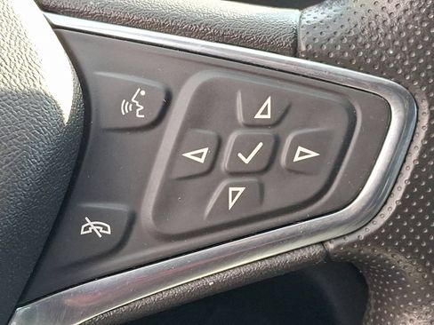 Used 2020 Chevrolet Equinox LT image 21