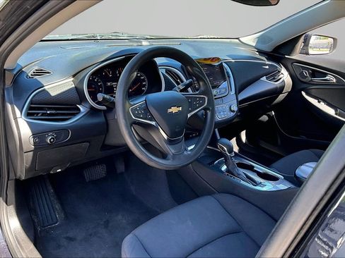 Used 2023 Chevrolet Malibu LT FWD image 17