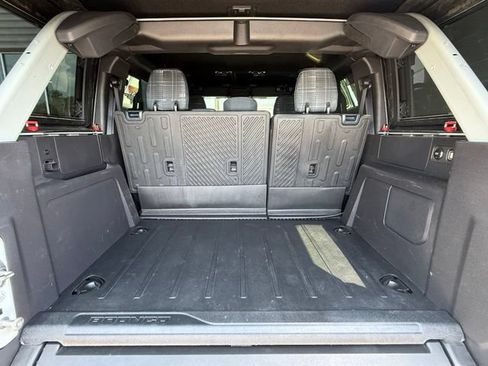 Used 2024 Ford Bronco Heritage Edition AWD/4WD image 16