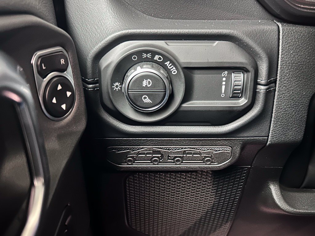 New 2026 Jeep Gladiator Mojave AWD/4WD image 19