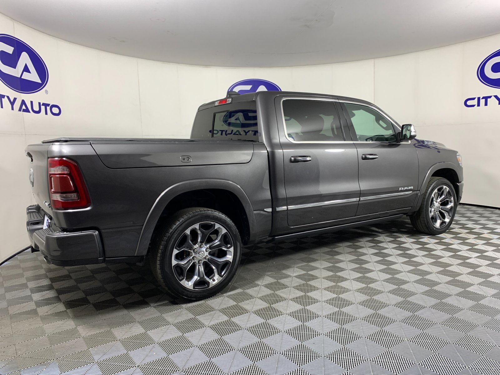 Used 2020 RAM 1500 Limited AWD/4WD image 3