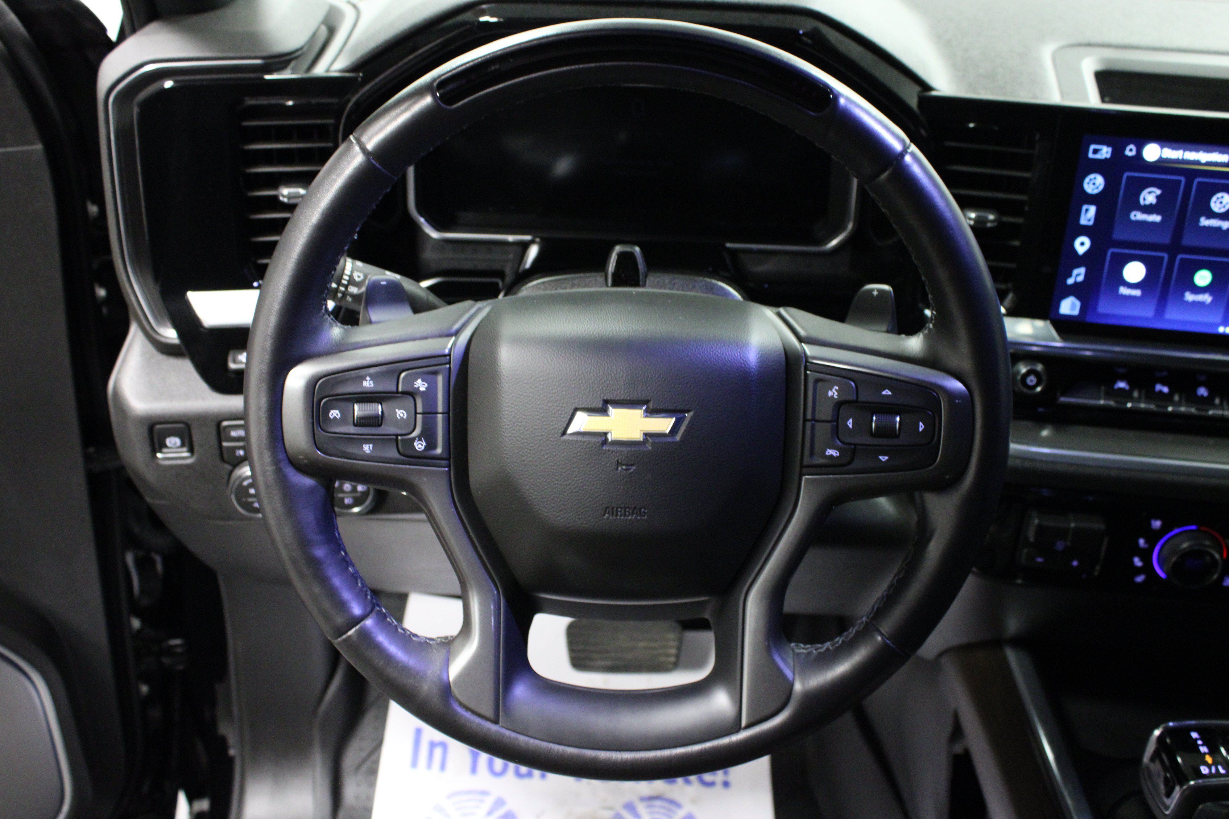 Used 2026 Chevrolet Silverado 1500 High Country AWD/4WD image 17