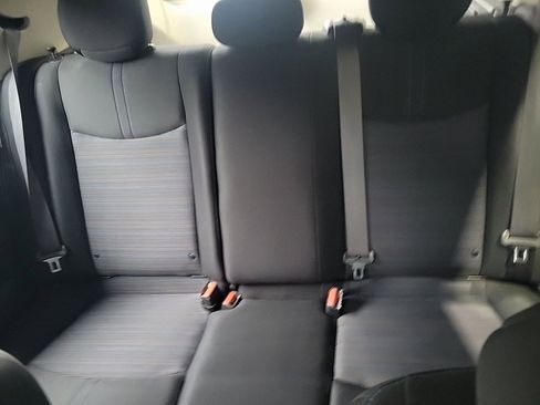 Used 2020 Nissan Leaf S w/ S Charge Package image 11