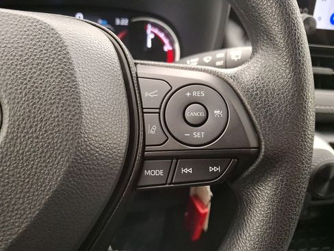 Used 2025 Toyota RAV4 LE image 18