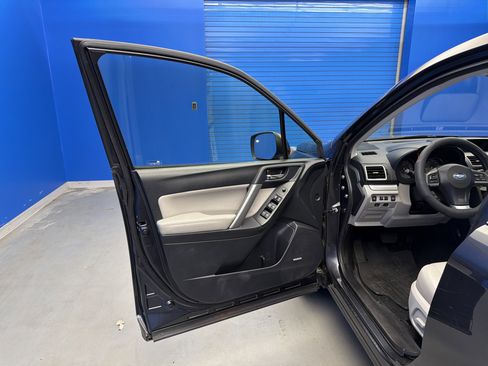 Used 2016 Subaru Forester 2.5i Limited image 10